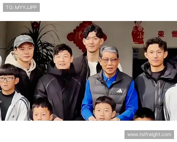 徐根宝寄语弟子承载中国足球梦想共同推动足球事业发展